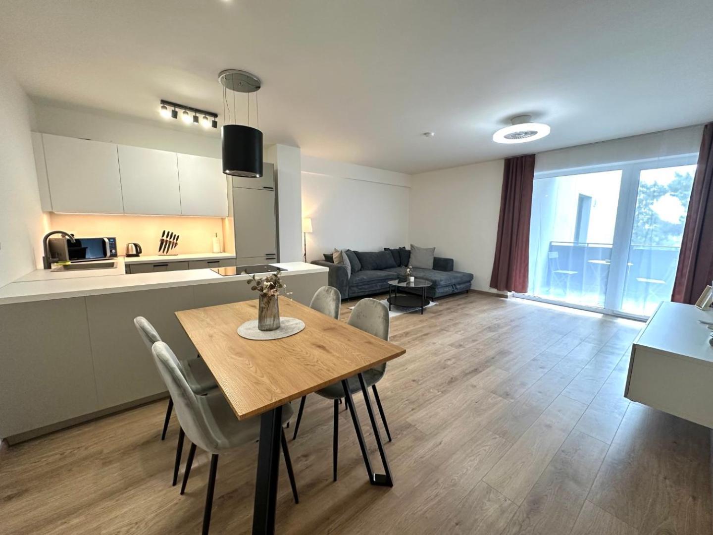 2 Room Apartment, New Building, Balcony, 208 Rovinka Bagian luar foto
