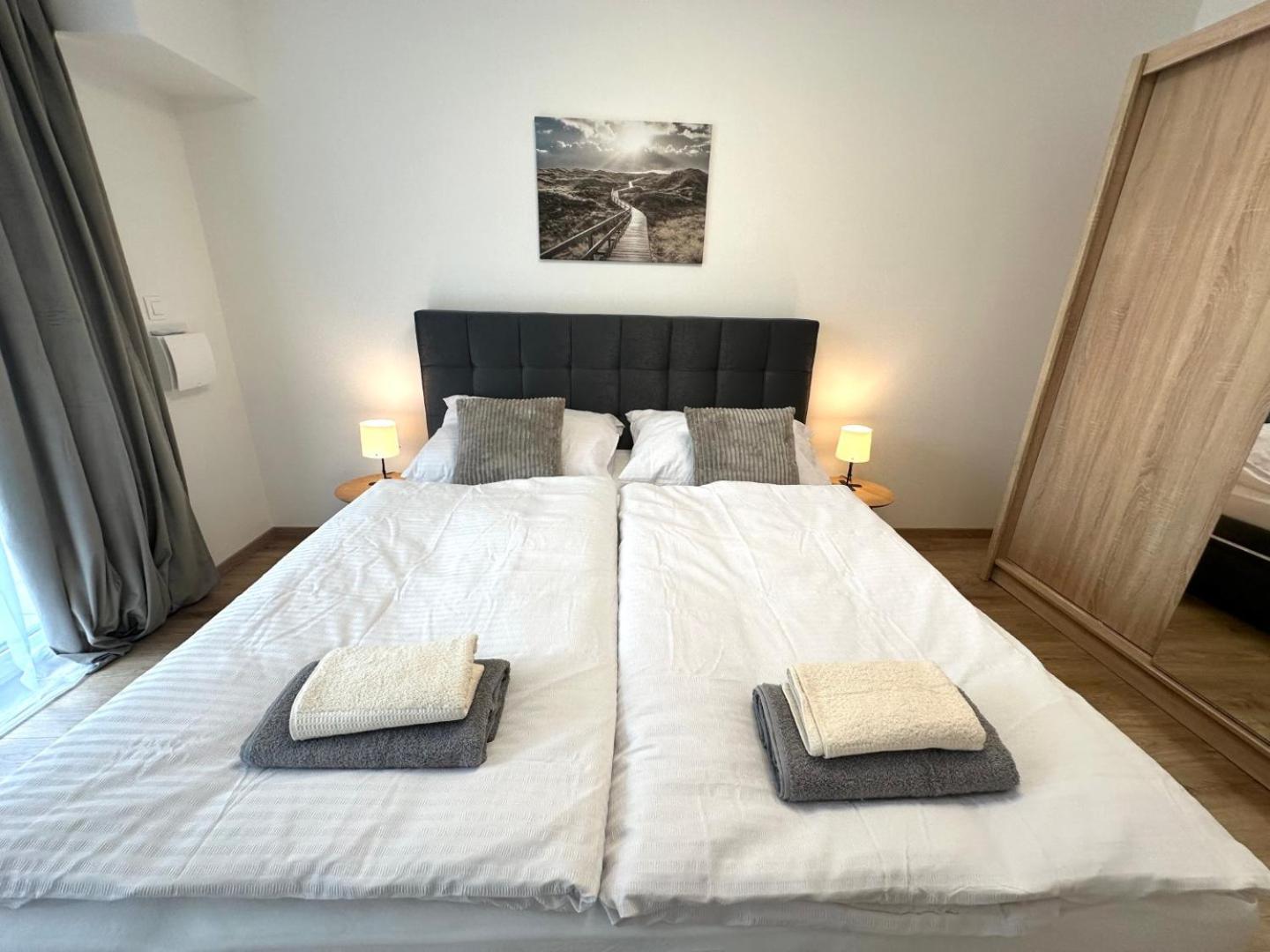 2 Room Apartment, New Building, Balcony, 208 Rovinka Bagian luar foto