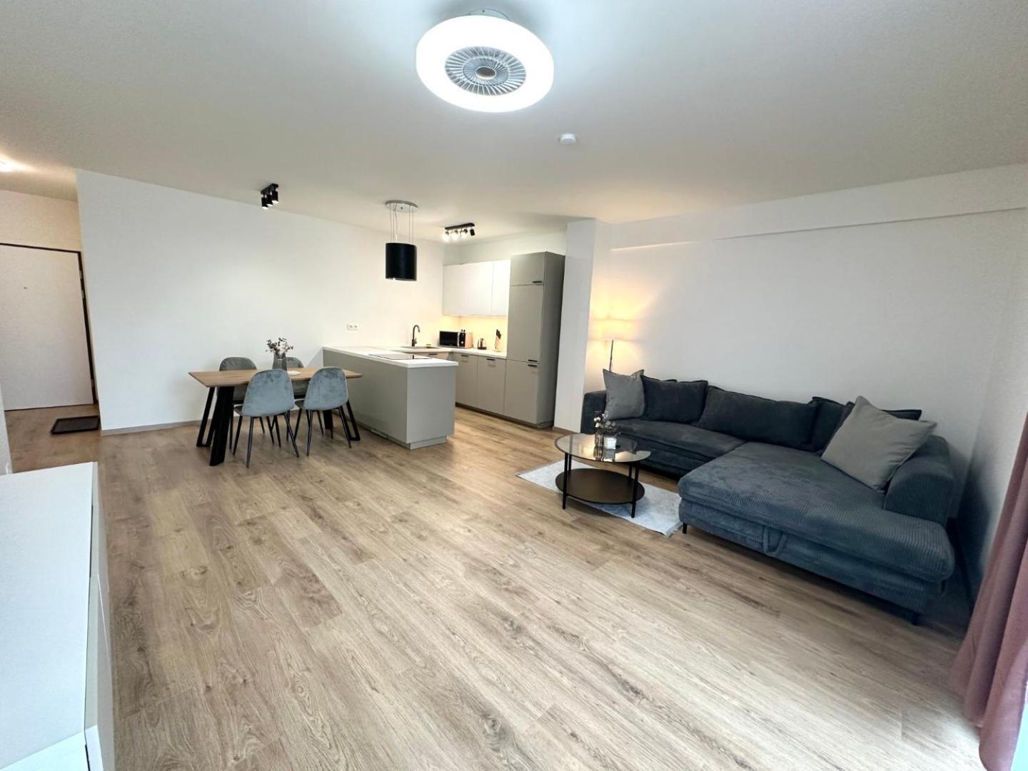 2 Room Apartment, New Building, Balcony, 208 Rovinka Bagian luar foto